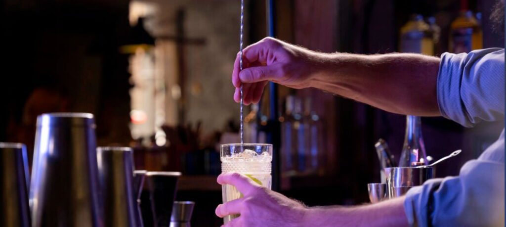 what is considered when choosing a bar spoon