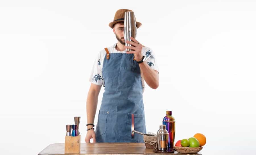 how to choose the right cocktail shaker bar setup professional bartender stainless steel