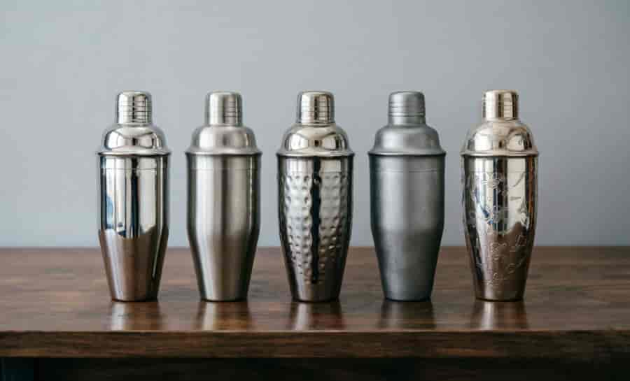 Barware Surface Finishes: A Complete Guide to Stainless Steel Coating & Finishing Options 2 barware base surface textures mirror polish brushed hammered vintage engraved pattern stainless steel comparison