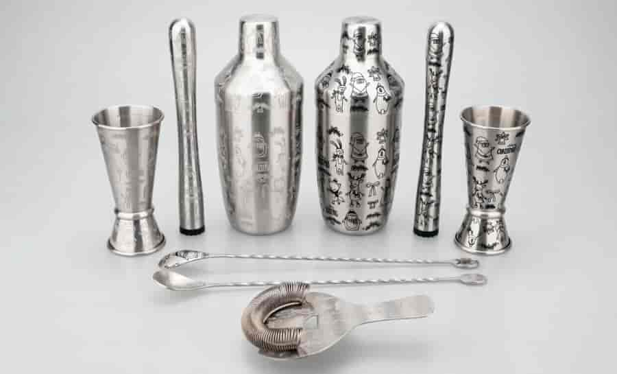 OEM vs ODM Barware: What's the Difference and Which Is Right for Your Brand? 1 OEM barware custom logo engraving packaging cocktail shaker stainless steel brand