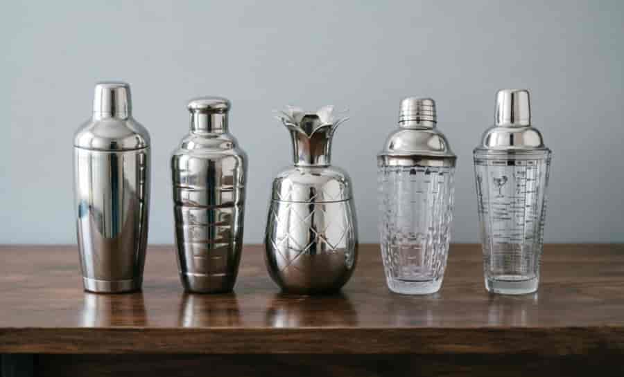 Cocktail Shaker Sizes & Capacity Guide: How to Choose the Right Size 5 specialty cocktail shakers beehive pineapple double layer insulated stainless steel special format wholesale